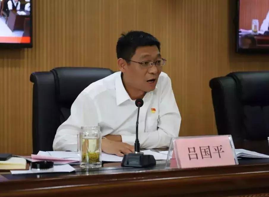 吕梁小巷深处的独特风味美食之旅